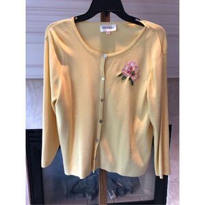 Studio 1 Women’s Yellow Button Up Cardigan Sweater with Embroidered Flower Size
